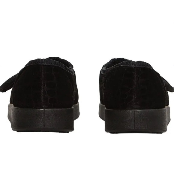 Silverts Women Extra Wide Easy Closure Comfort Slipper Black Animal Print 8 NWT - Picture 7 of 13